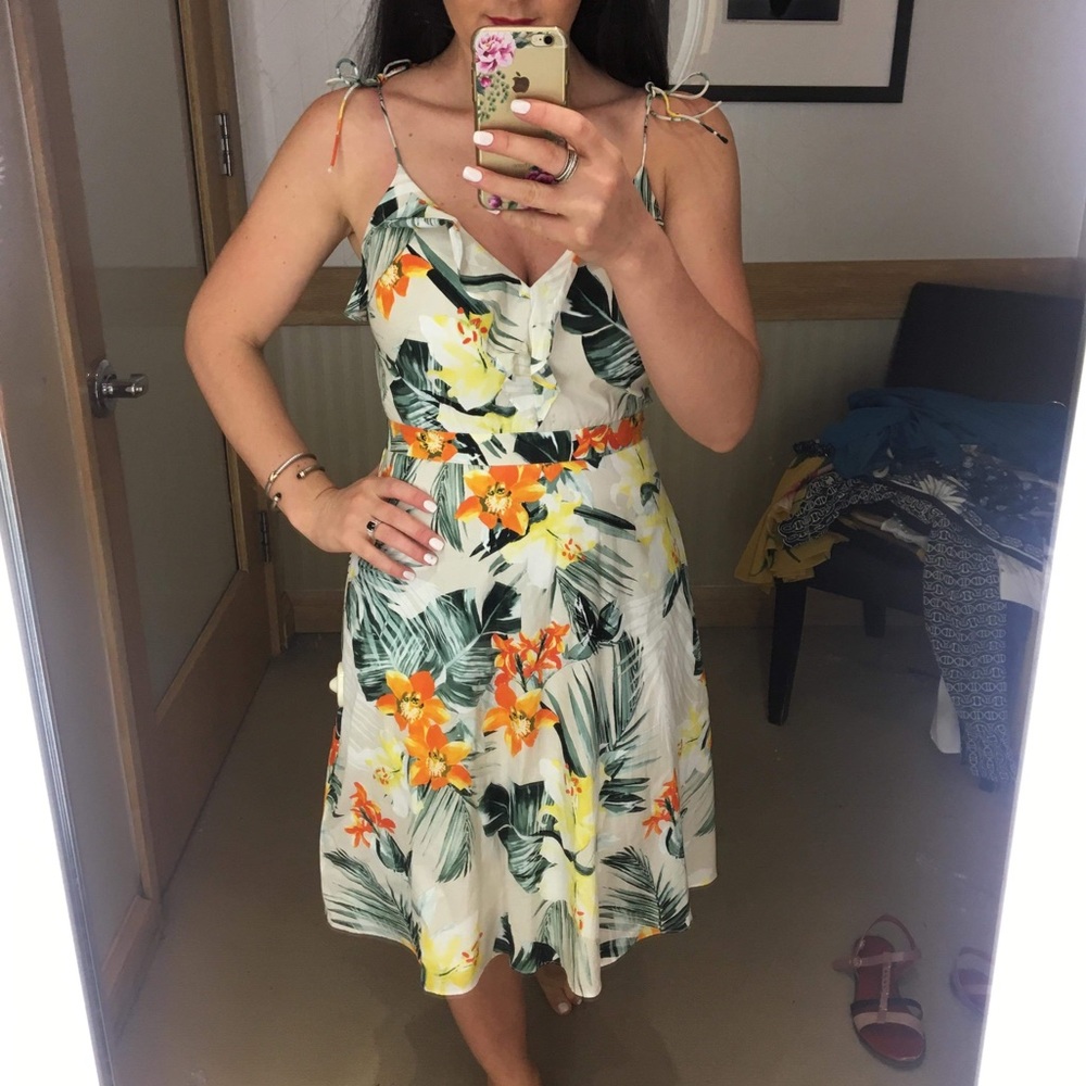 Tropical Floral Fit and Flare DressKaren Miller size 6